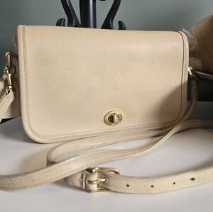 Vintage Coach Pocket Purse